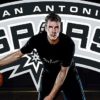 NBA: Spurs pull option on Pöltl