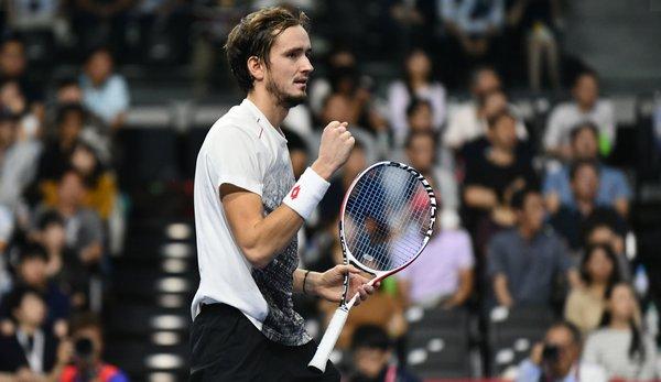 ATP: Medvedev wins in Tokyo