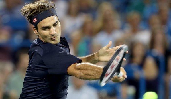 ATP: Roger Federer: Forehand problems due to hand injury