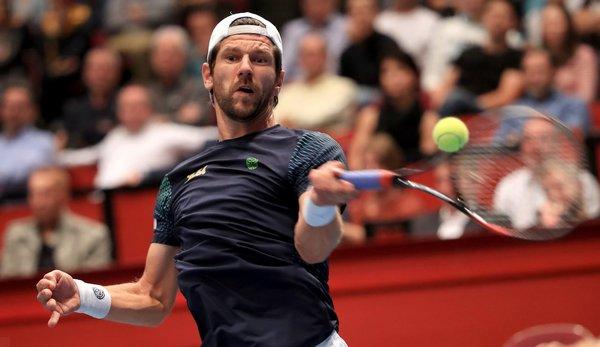 ATP: Vienna: Jürgen Melzer defeats Raonic and postpones single elimination!