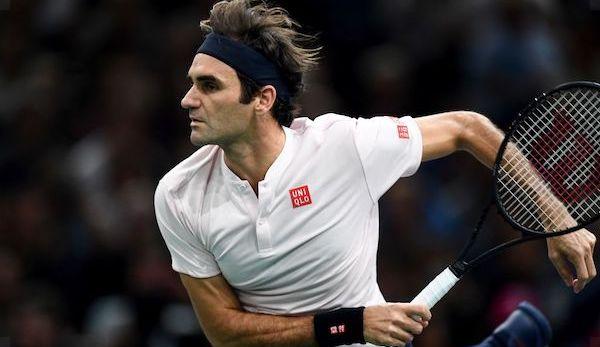 Paris Masters: Wobbly Federer beats Fognini on Bércy's return