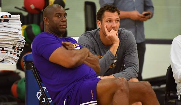 NBA: Magic Johnson: "We're not firing Luke Walton"