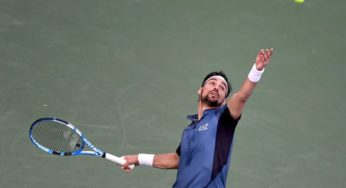 Tennis star operated on an ankle